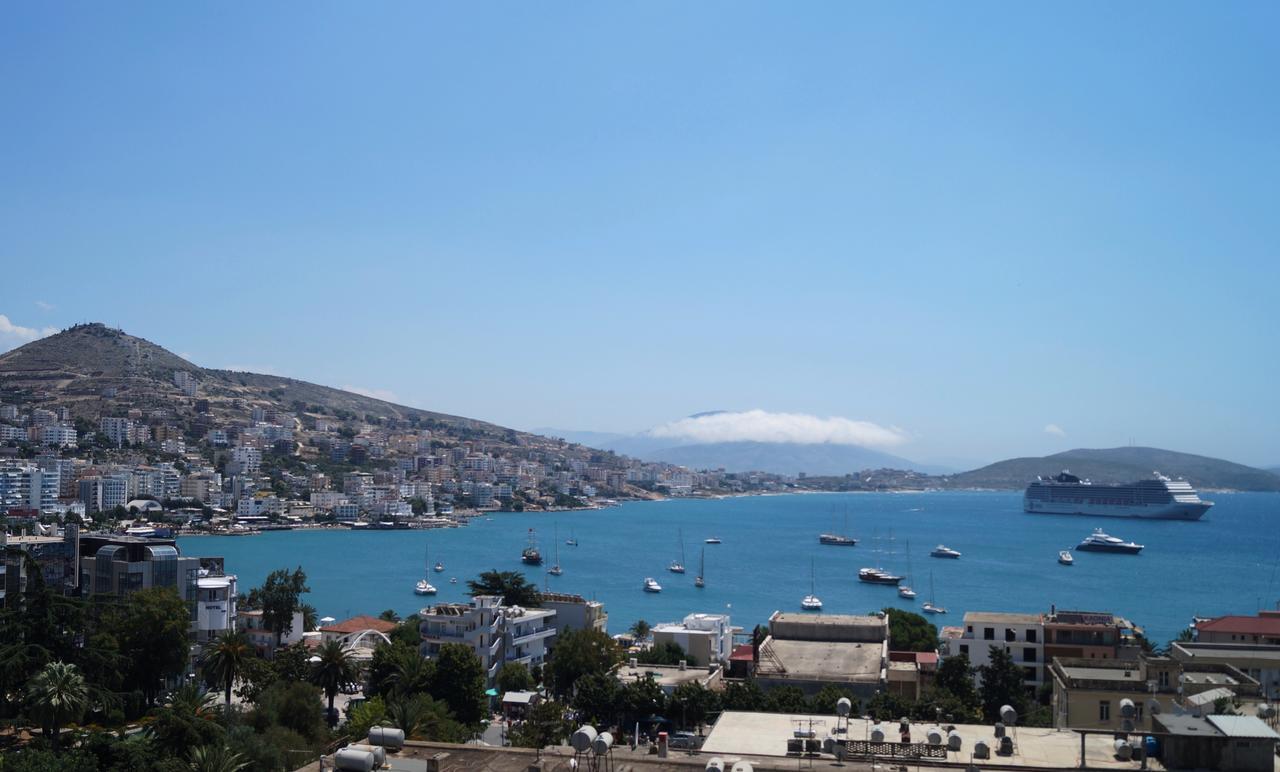 Victoria's Sea-Cret Apartment Sarandë Exterior foto